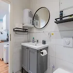 Retro-apartment Mit Terrasse * ברלין