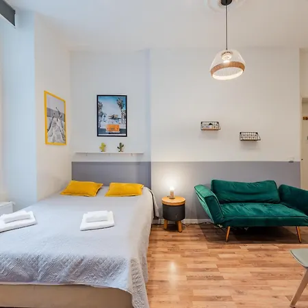 Apartment Cozy Retro Chic With Patio And Self Check-in Berlin