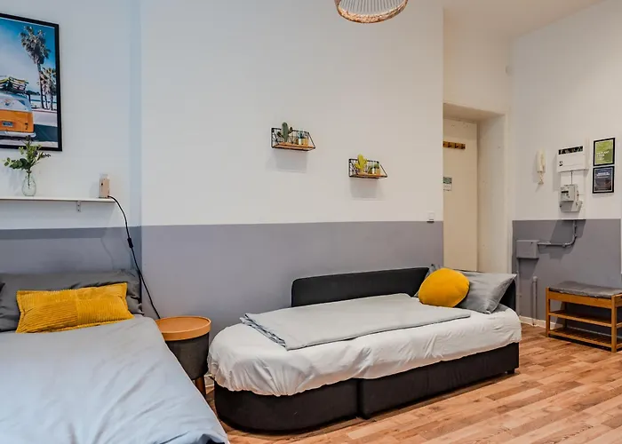 Retro-Apartment Mit Terrasse Apartament *