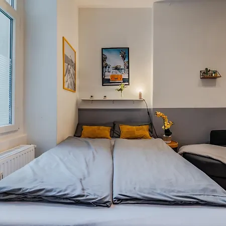 Cozy Retro Chic With Patio And Self Check-in * Berlino