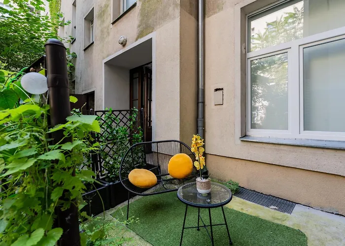 Retro-Apartment mit Terrasse *